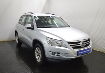 Подержанный автомобиль Volkswagen Tiguan 2011 года (3 фото)