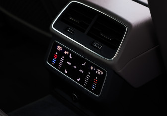 Подержанный автомобиль Audi A6 Sedan 2018 года (20 фото)