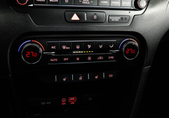 Подержанный автомобиль Kia Ceed Wagon 2019 года (17 фото)