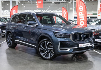 Подержанный автомобиль Geely Monjaro 2023 года (4 фото)