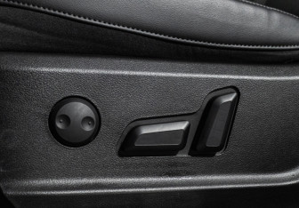 Подержанный автомобиль Haval F7 2023 года (16 фото)