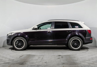 Подержанный автомобиль Audi Q7 2012 года (8 фото)