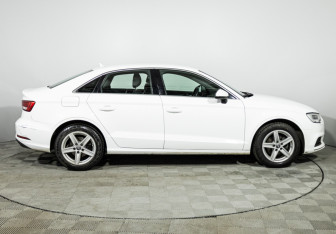 Подержанный автомобиль Audi A3 Sedan 2018 года (4 фото)