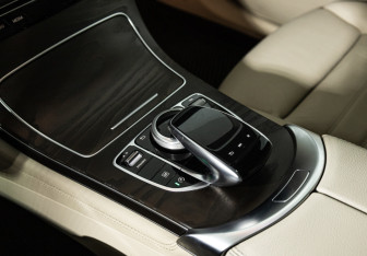 Подержанный автомобиль Mercedes-Benz GLC Coupe 2016 года (16 фото)