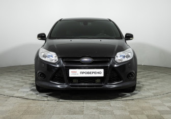 Подержанный автомобиль Ford Focus Sedan 2012 года (2 фото)