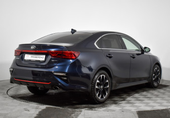 Подержанный автомобиль Kia Cerato Sedan 2020 года (5 фото)