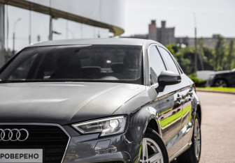 Подержанный автомобиль Audi A3 Sedan 2019 года (2 фото)