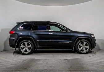 Подержанный автомобиль Jeep Grand Cherokee 2013 года (4 фото)