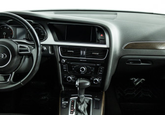 Подержанный автомобиль Audi A4 Sedan 2015 года (14 фото)