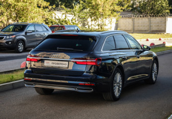 Подержанный автомобиль Audi A6 Wagon 2019 года (6 фото)