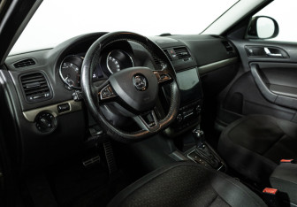 Подержанный автомобиль Skoda Yeti 2014 года (11 фото)