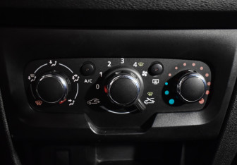 Подержанный автомобиль LADA (ВАЗ) XRAY 2019 года (16 фото)