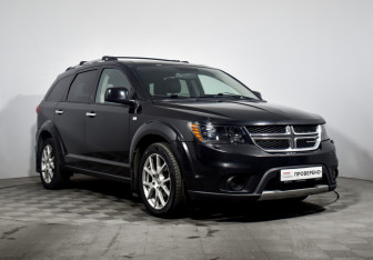 Подержанный автомобиль Dodge Journey 2011 года (3 фото)