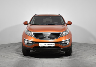 Подержанный автомобиль Kia Sportage 2011 года (2 фото)