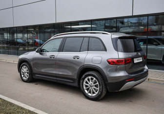 Подержанный автомобиль Mercedes-Benz GLB 2020 года (6 фото)