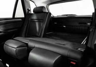 Подержанный автомобиль BMW X5 2013 года (25 фото)