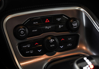 Подержанный автомобиль Dodge Challenger 2019 года (20 фото)