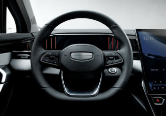 Новый Geely Atlas 2025 (11 фото)