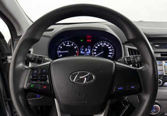 Подержанный автомобиль Hyundai Creta 2017 года (19 фото)