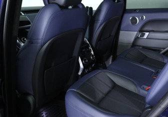 Подержанный автомобиль Land Rover Range Rover Sport 2020 года (15 фото)