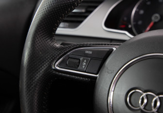 Подержанный автомобиль Audi A5 Coupe 2014 года (16 фото)