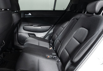 Подержанный автомобиль Kia Sportage 2021 года (10 фото)