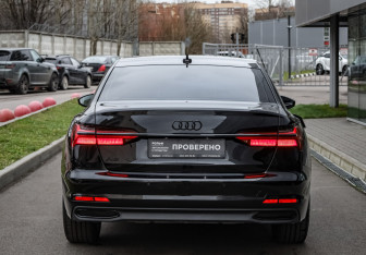 Подержанный автомобиль Audi A6 Sedan 2019 года (6 фото)