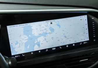 Подержанный автомобиль Geely Tugella 2023 года (18 фото)