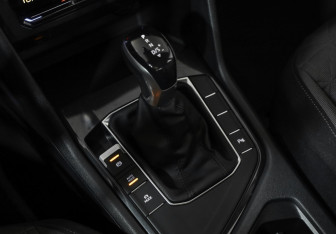 Подержанный автомобиль Volkswagen Tiguan 2021 года (19 фото)