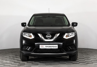 Подержанный автомобиль Nissan X-Trail 2015 года (2 фото)