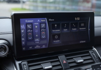 Подержанный автомобиль Toyota Land Cruiser Suv 2021 года (18 фото)