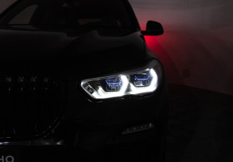 Подержанный автомобиль BMW X5 2020 года (34 фото)