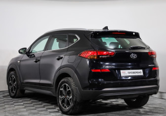 Подержанный автомобиль Hyundai Tucson 2019 года (7 фото)