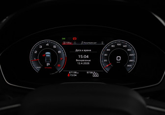 Подержанный автомобиль Audi Q5 2021 года (19 фото)