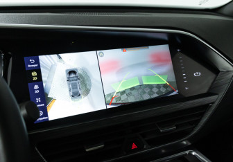 Подержанный автомобиль Geely Tugella 2023 года (18 фото)