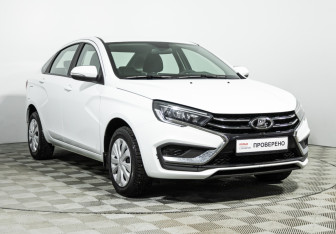 Подержанный автомобиль LADA (ВАЗ) Vesta Sedan 2023 года (3 фото)