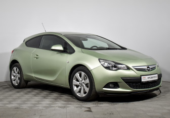 Подержанный автомобиль Opel Astra Hatchback 2011 года (3 фото)