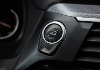 Подержанный автомобиль BMW X3 2021 года (21 фото)