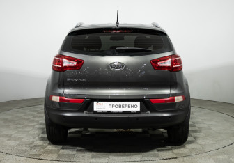 Подержанный автомобиль Kia Sportage 2012 года (6 фото)