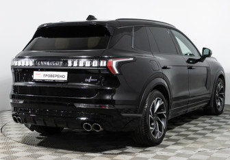 Подержанный автомобиль Lynk&Co 09 2023 года (5 фото)