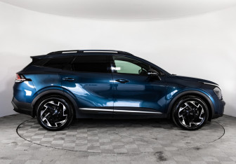 Подержанный автомобиль Kia Sportage 2022 года (5 фото)
