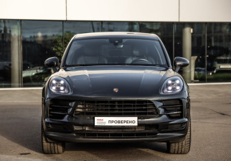 Подержанный автомобиль Porsche Macan 2020 года (2 фото)