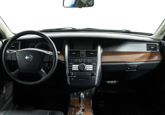 Подержанный автомобиль Nissan Teana 2007 года (13 фото)