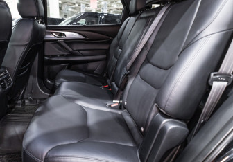 Подержанный автомобиль Mazda CX-9 2018 года (13 фото)