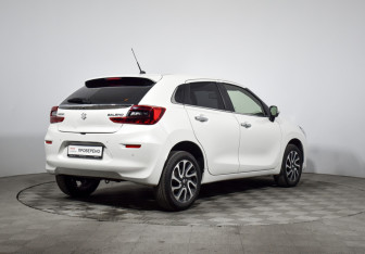 Подержанный автомобиль Suzuki Baleno Hatchback 2022 года (5 фото)