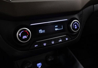 Подержанный автомобиль Hyundai Creta 2020 года (17 фото)