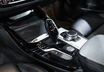 Подержанный автомобиль BMW X3 2019 года (19 фото)