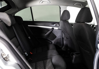 Подержанный автомобиль Skoda Octavia Liftback 2011 года (14 фото)