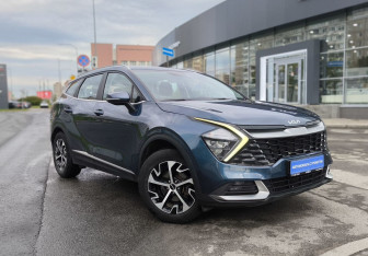 Подержанный автомобиль Kia Sportage 2022 года (3 фото)