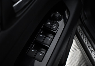 Подержанный автомобиль Mazda CX-5 2017 года (10 фото)
